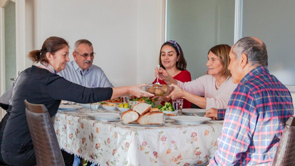 İftarda Yapılan Bu Basit Hata Sağlığınızı Tehdit Ediyor!