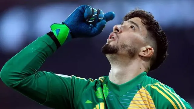 Altay Bayındır Beşiktaş’ta! Manchester United Transferi Onayladı