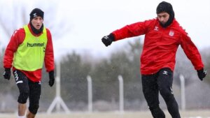 Yiğidolar Serik'e Hazır: Sivasspor'un Zorlu Mücadeleye Hazırlık Süreci!