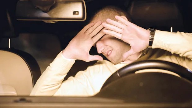 Trafikte 'LED Xenon' Kabusu: Göz Sağlığını Tehdit Ediyor!