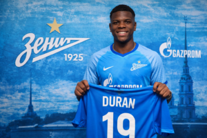 Fenerbahçe'den ayrılan Jhon Duran'ı Zenit resmen açıkladı