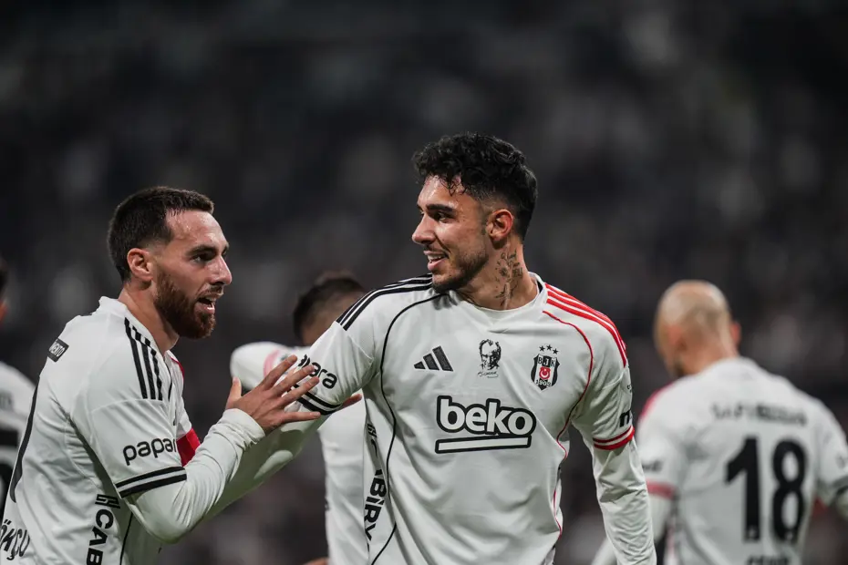 Beşiktaş’ta Emirhan Topçu’nun Sakatlığı Derbiye Engel Oluyor!