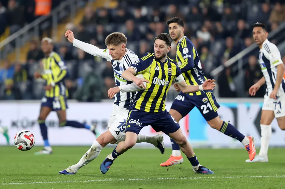 Fenerbahçe’nin Son Dakika Şoku: Puan Kaybı Moralleri Altüst Etti!