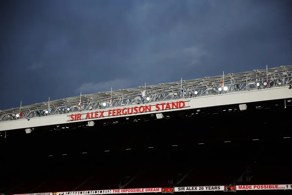 Manchester United’ın ‘Düşler Tiyatrosu’nda Ezan Sesleri Yankılandı