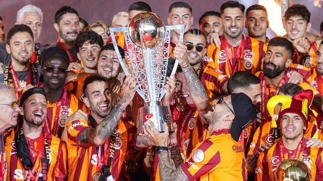 Galatasaray’ın Şampiyonluk Zafere Giden Yolu: Buruk Tarih Yazıyor!
