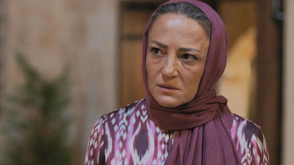 “Uzak Şehir’in Fidan’ı, Yoga Pozlarıyla Sosyal Medyada Büyülüyor!”