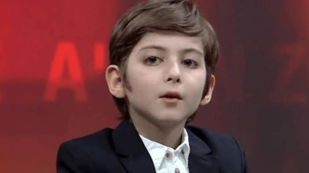 Filozof Atakan Yeniden Gündemde! Sosyal Medyada Fırtına Estiriyor