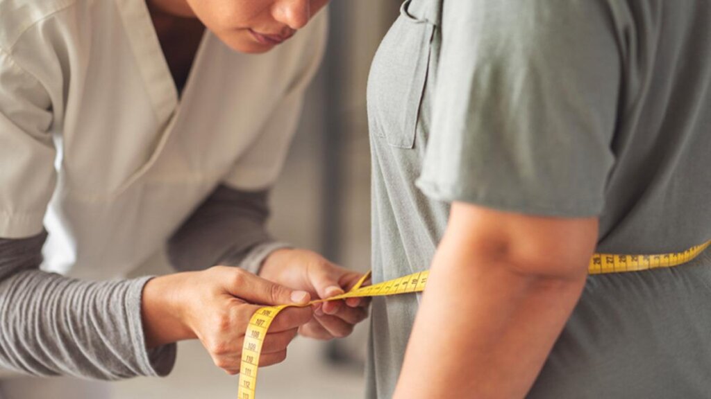 Dünya Obezite Krizi Derinleşiyor: DSÖ'den Çarpıcı Rapor!