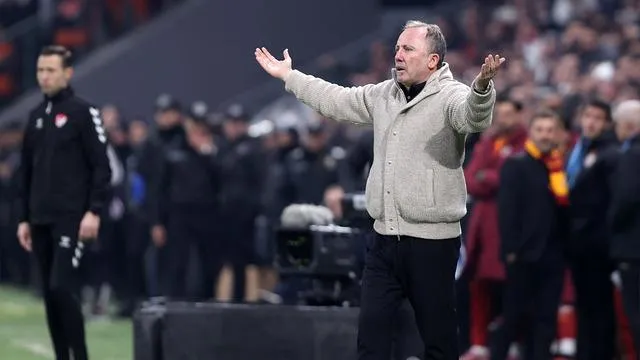 Sergen Yalçın’dan Okan Buruk’a Şaşırtan Çıkış: “O Niye Şikayetçiymiş?”