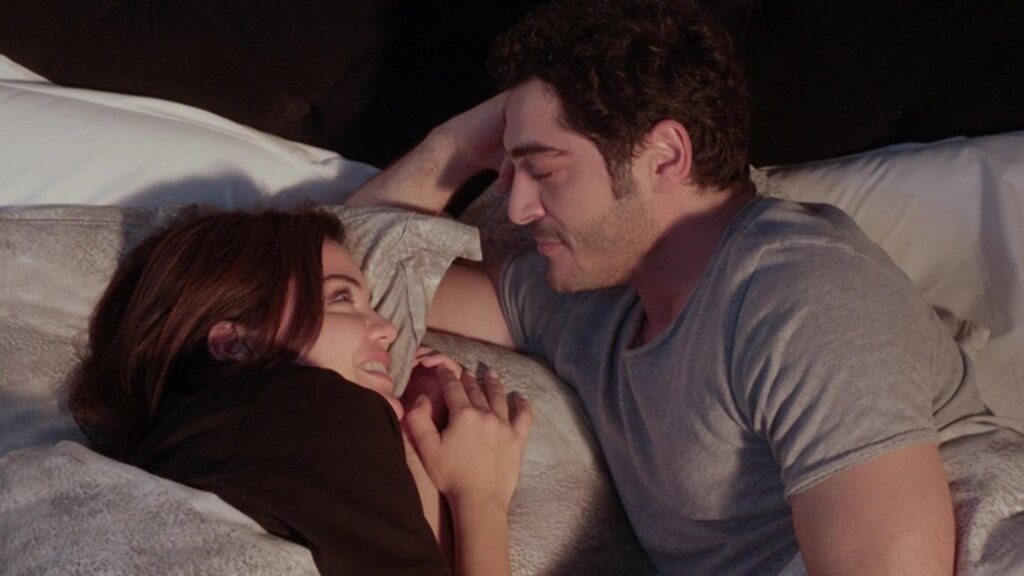 Sahtekarlar dizisi sona erdi, Hilal Altınbilek Londra’ya gidiyor!