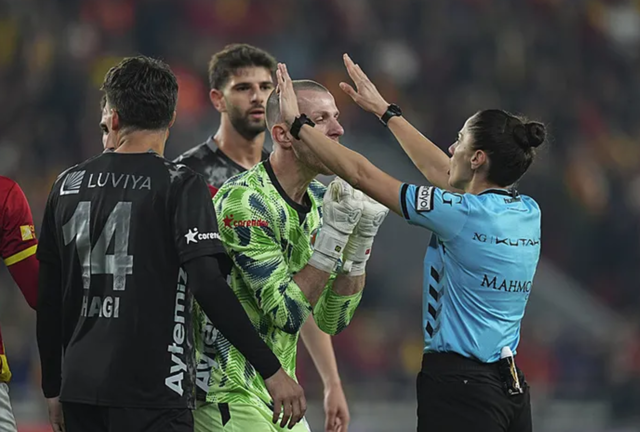 Asen Albayrak VAR konuşması