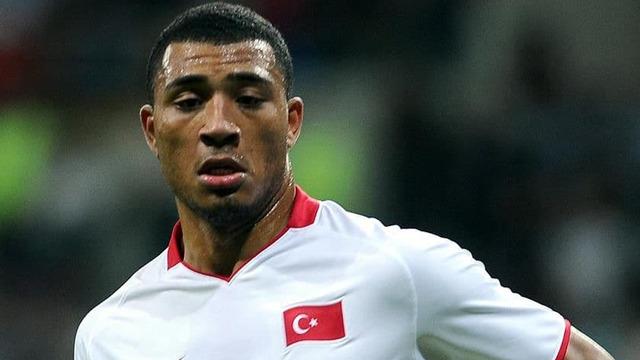 Kazım Kazım Futbolu Bıraktı, Arsenal'de Teknik Direktör Oluyor!