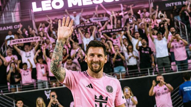Messi Tribün