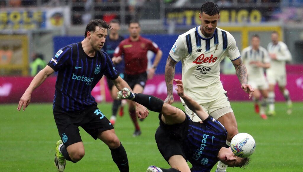 Inter-Atalanta Maçında Tartışmalı Anlar: Chivu’nun Öfkesi ve Negatif Hakem Kararları