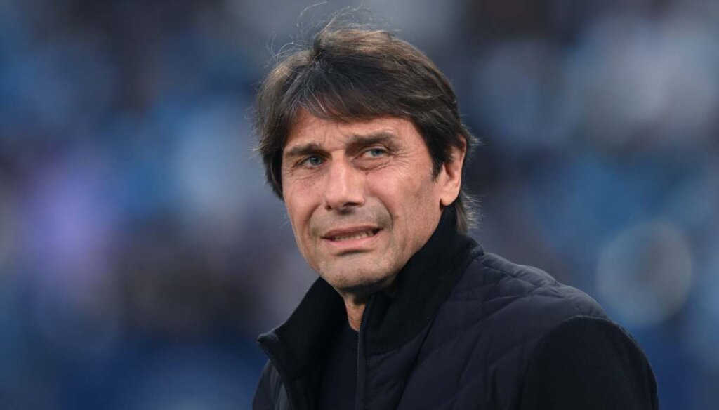 Conte’nin Geleceği Belirsiz, Napoli Taraftarını Korkuttu!
