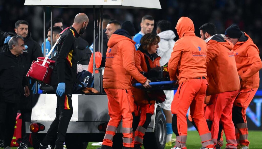 Banda’nın Durumu Merak Ediliyor: Napoli-Lecce Maçında Neler Oldu?