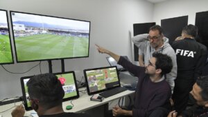 VAR Sistemi 10. Yılını Doldurdu: Tartışmalar ve Sorular Devam Ediyor!