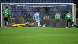 Lazio-Sassuolo Maçında Tartışmalı Anlar ve Sarri'nin Tepkisi