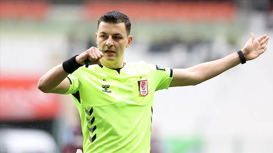 Derbi Heyecanı Başlıyor! Beşiktaş-Galatasaray Maçının Hakemi Açıklandı!