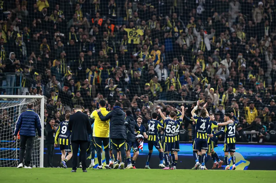 Fenerbahçe’nin Taraftar Hamlesi: 5 Kişiye Yasal İşlem!
