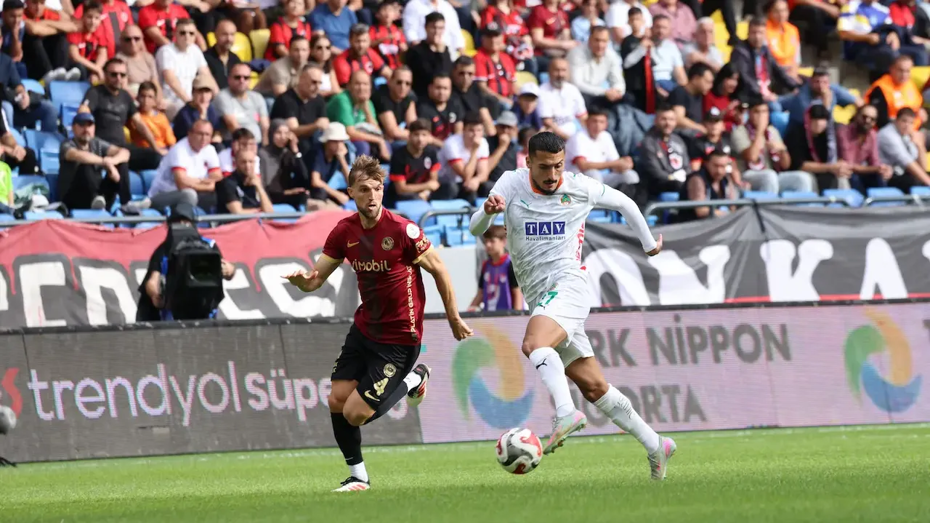 Alanyaspor ve Gençlerbirliği Karşılaşmasında Heyecan Dorukta!